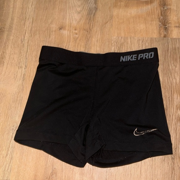 Nike Pants - Nike pros
